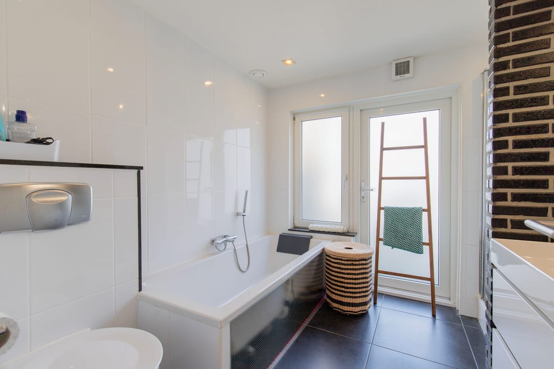 Foto 28 van Julianastraat 4