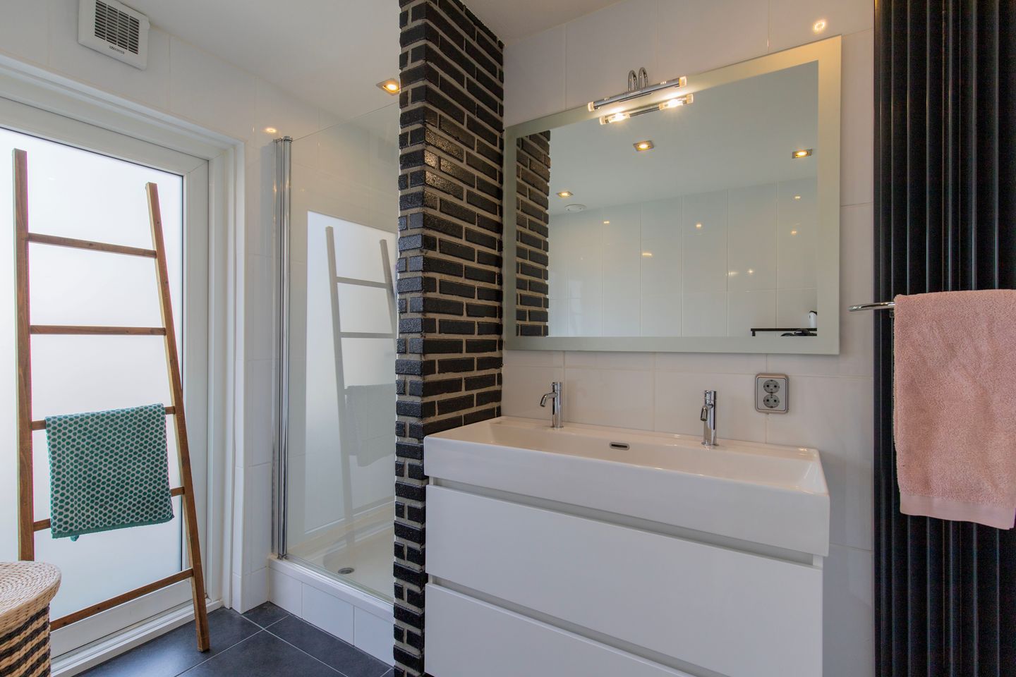 Foto 29 van Julianastraat 4