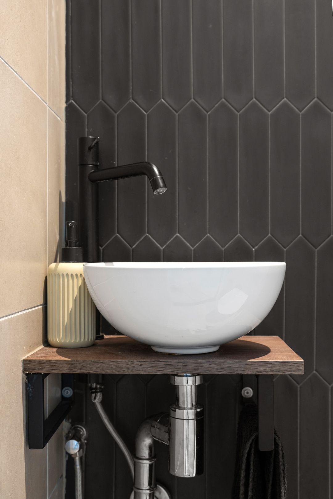 Photo 22 of Zellersacker 2140