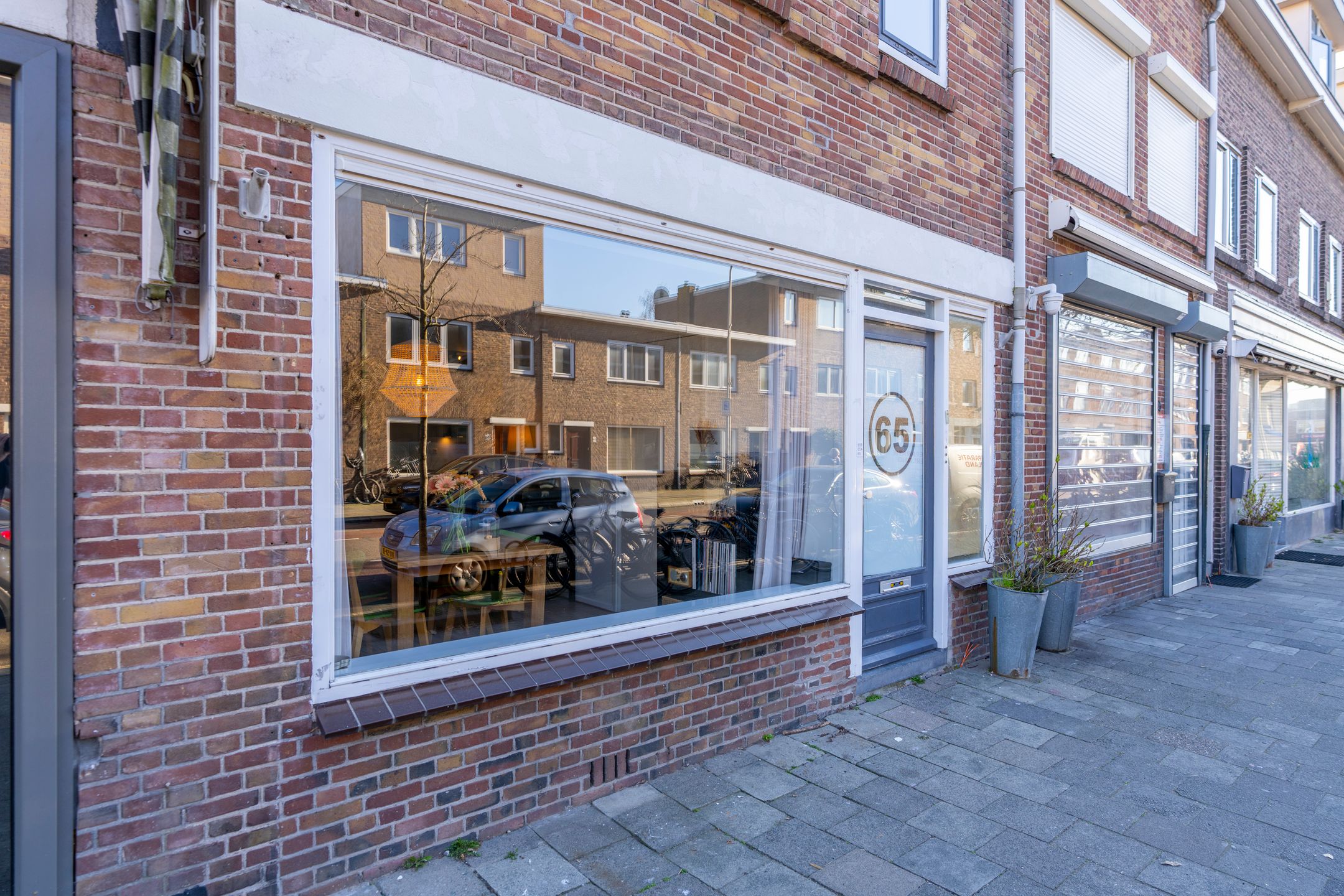 Foto 6 van Laan van Nieuw-Guinea 65