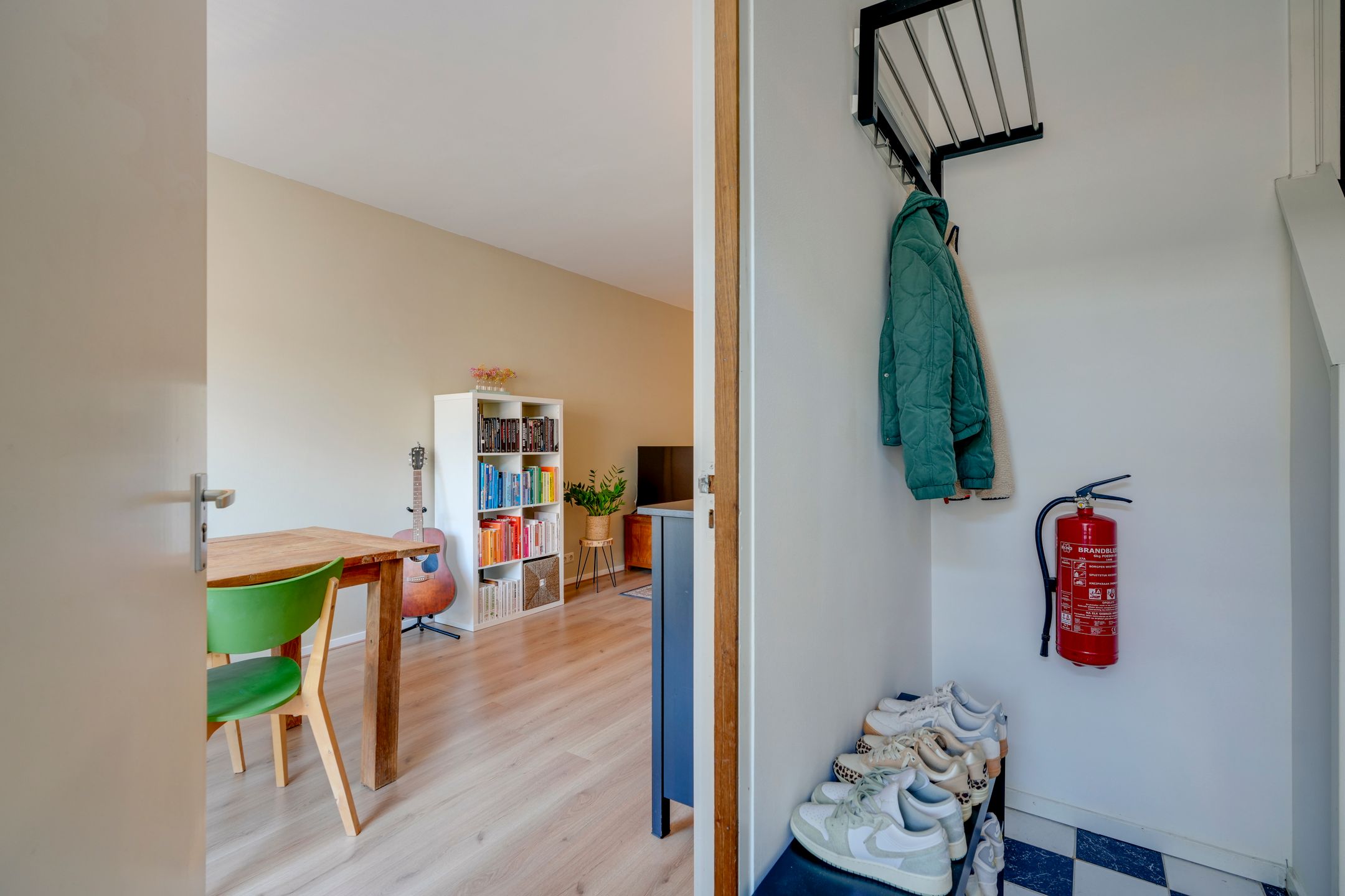 Foto 9 van Laan van Nieuw-Guinea 65