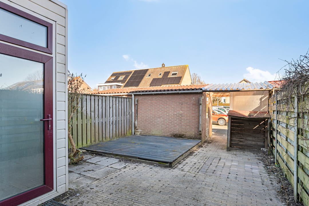 Photo 23 of Van Vollenhovenstraat 15