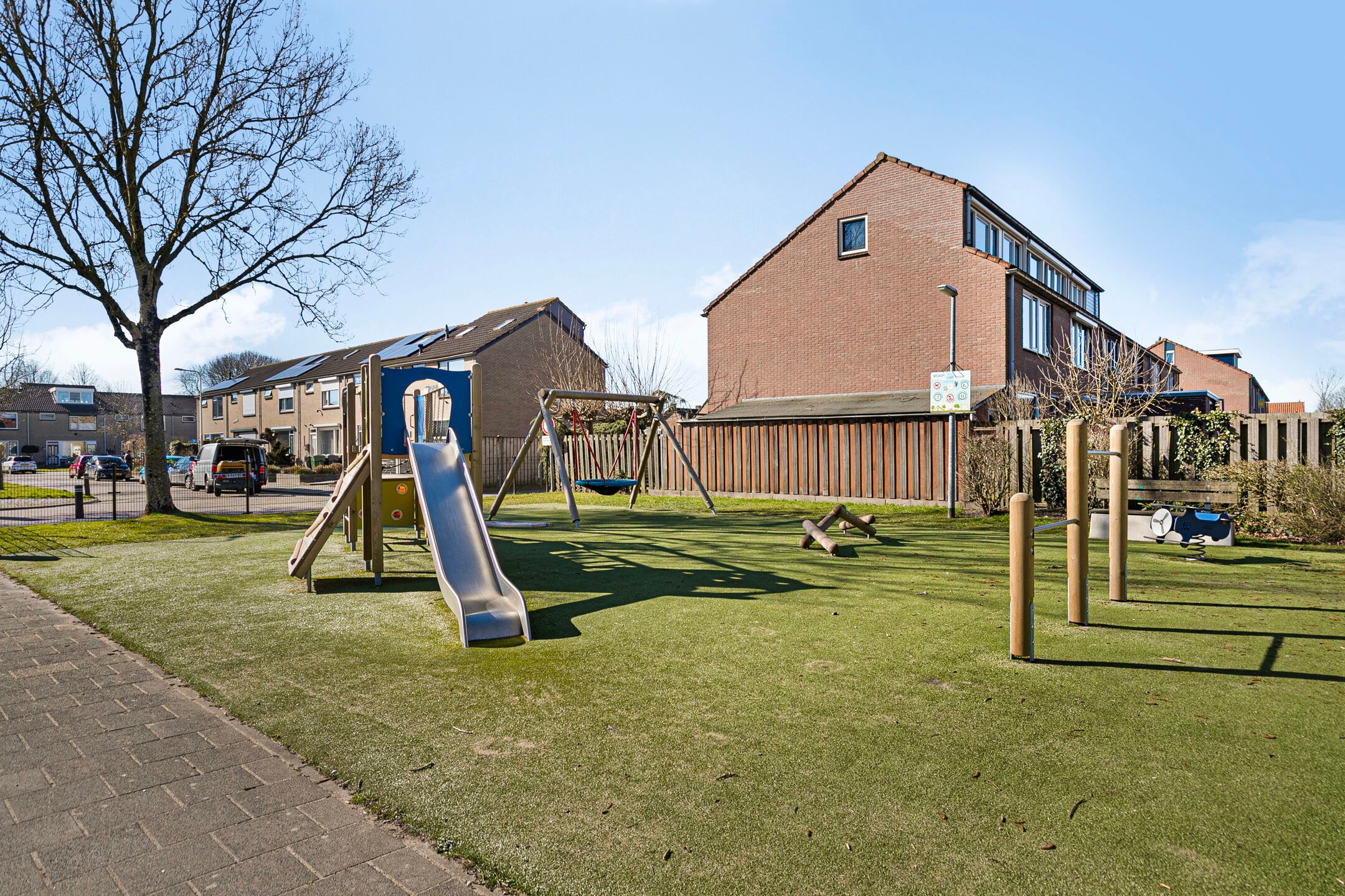 Photo 27 of Van Vollenhovenstraat 15