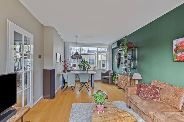 Foto 8 van Irisstraat 28