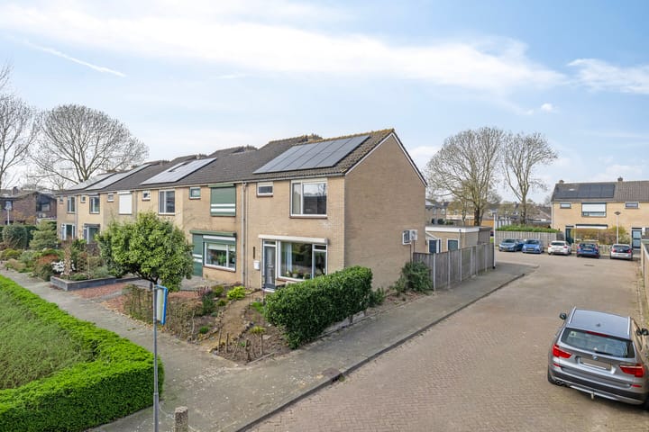 Foto 37 van Irisstraat 28