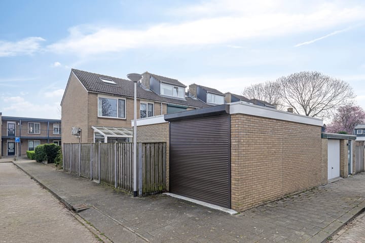 Foto 40 van Irisstraat 28