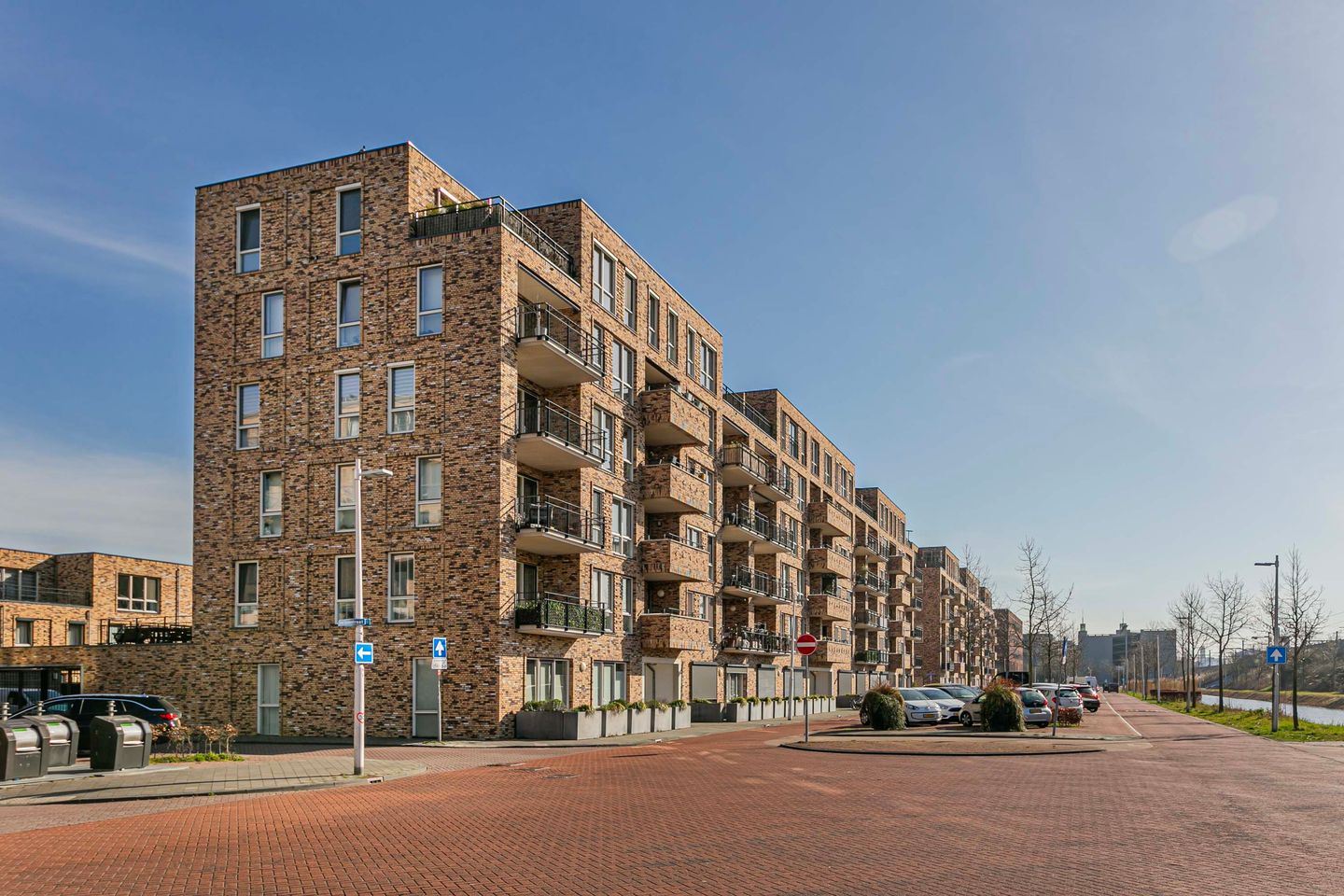 Photo 4 of Louis Armstronglaan 608