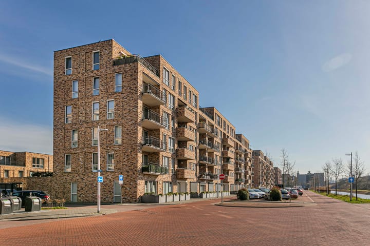 Foto 4 van Louis Armstronglaan 608