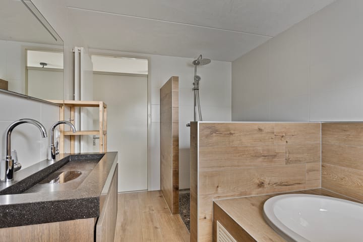 Photo 14 of Hoornblad 6