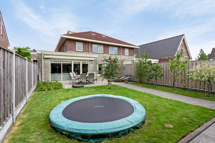 Photo 27 of Hoornblad 6