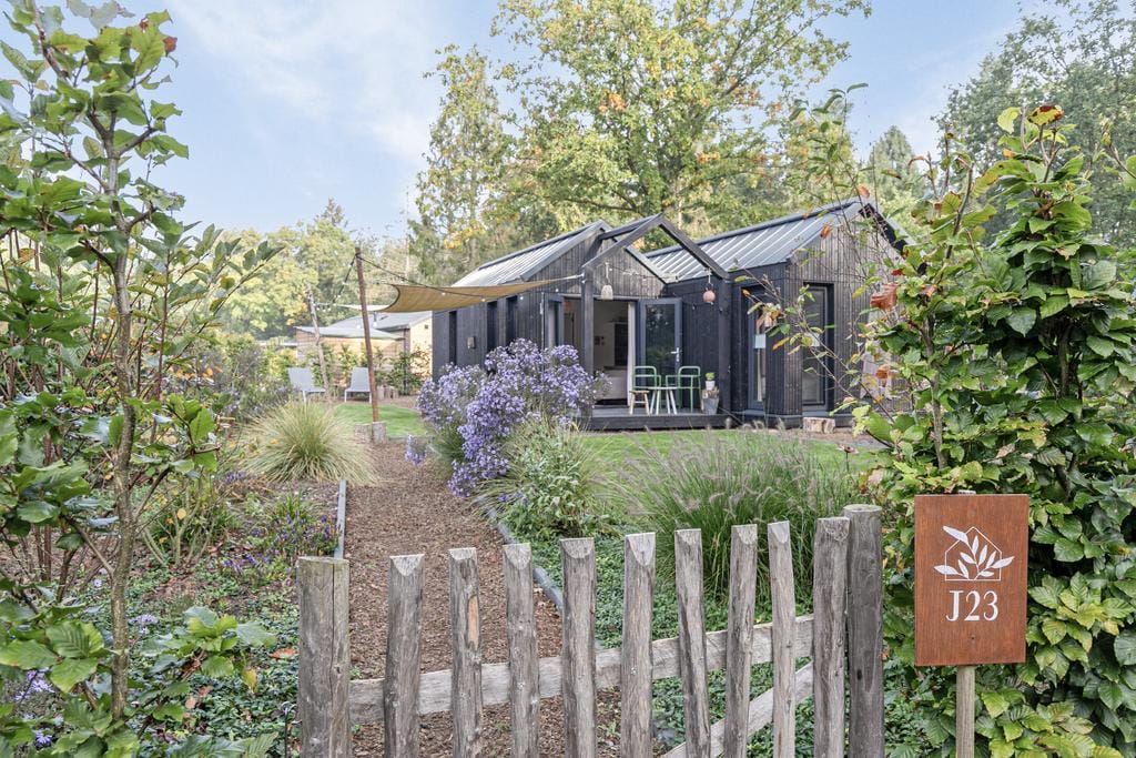 Foto 1 van Veldkampweg 2-J23