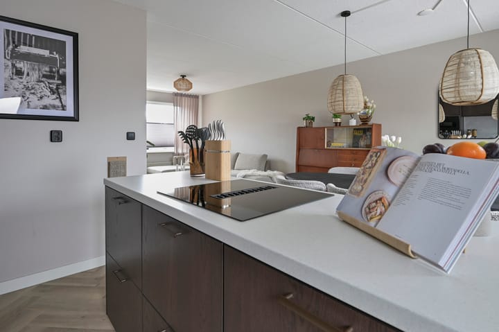 Foto 9 van Slechtvalk 76