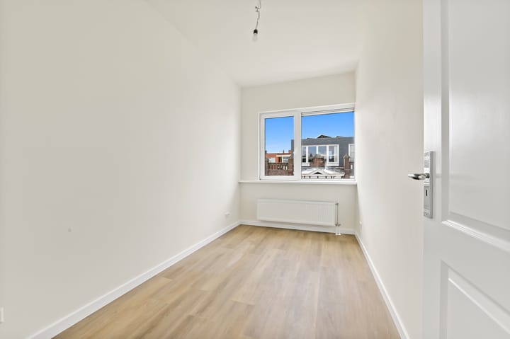 Foto 22 van Hendrik Zwaardecroonstraat 14