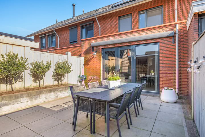 Photo 2 of De Hooyer 35