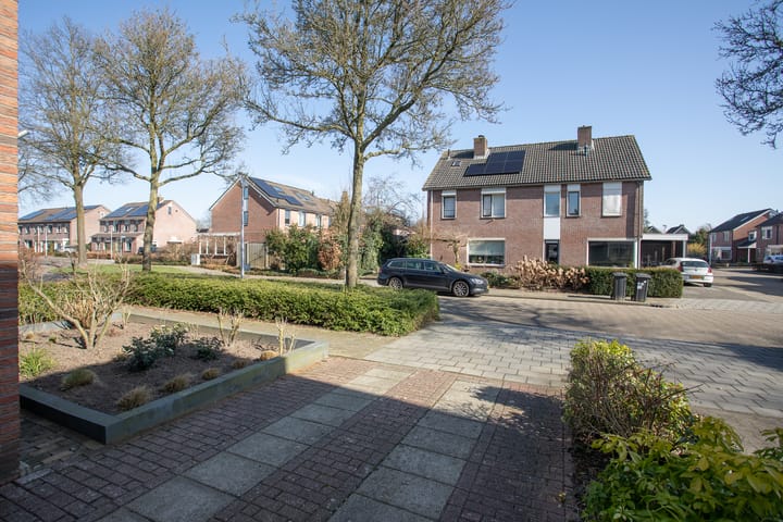 Foto 50 van Hooiland 85