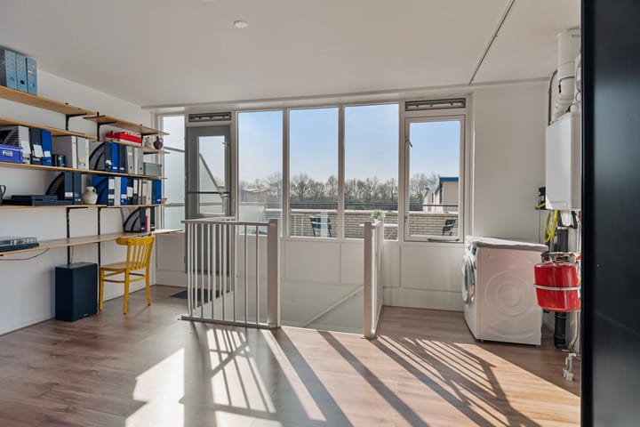 Photo 20 of Bremenstraat 24