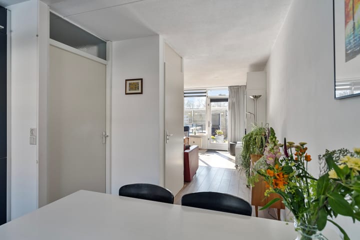 Photo 8 of Bremenstraat 24