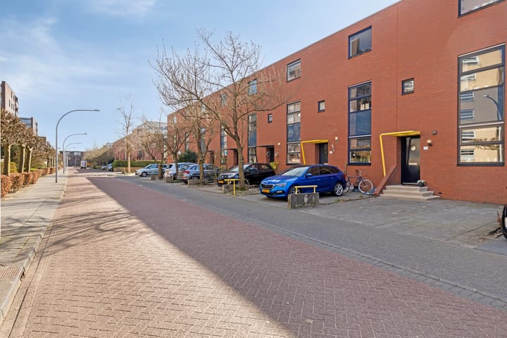 Photo 29 of Bremenstraat 24