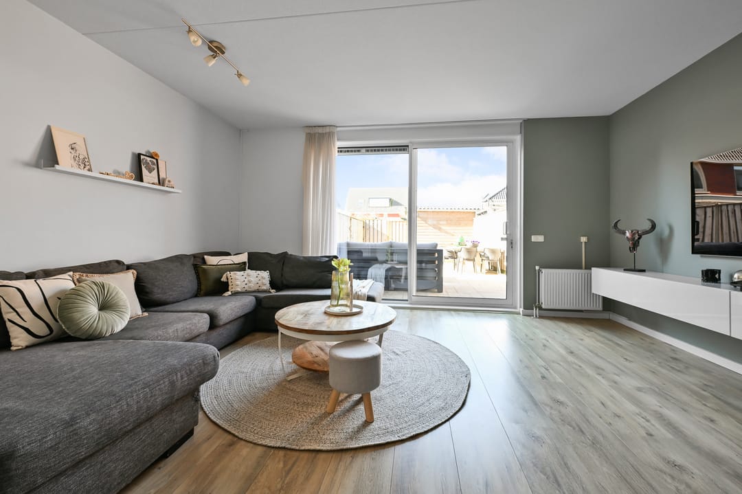 Foto 2 van Witte Ring 77