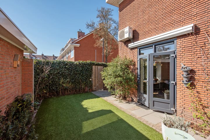 Foto 24 van Julianastraat 53