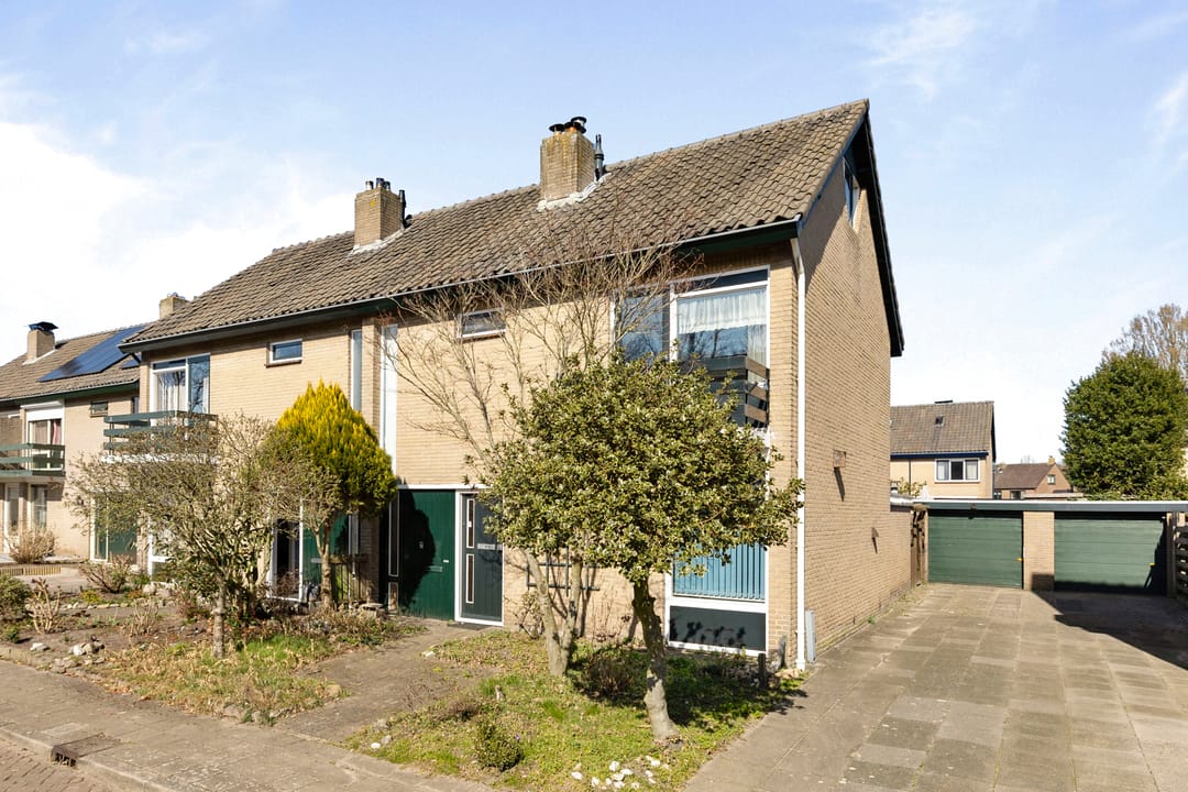 Photo 1 of Burg. P.J. Hemmingalaan 13