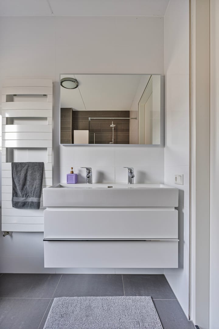 Photo 23 of Troelstrastraat 35-A