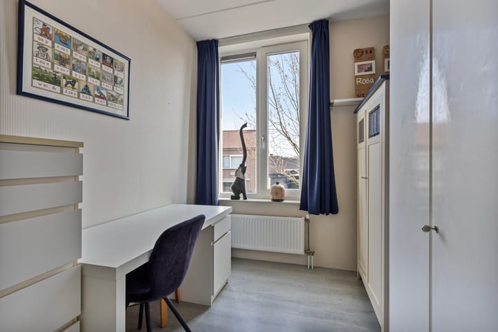 Photo 27 of Troelstrastraat 35-A