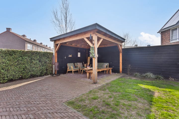 Photo 35 of Troelstrastraat 35-A