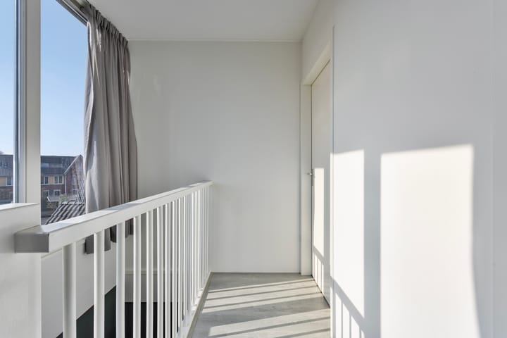 Photo 30 of Troelstrastraat 35-A