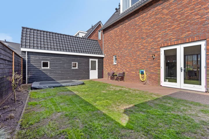 Photo 37 of Troelstrastraat 35-A