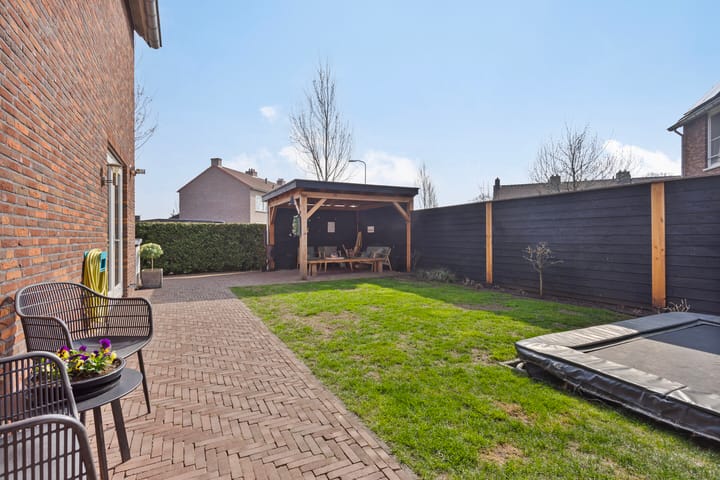 Photo 38 of Troelstrastraat 35-A