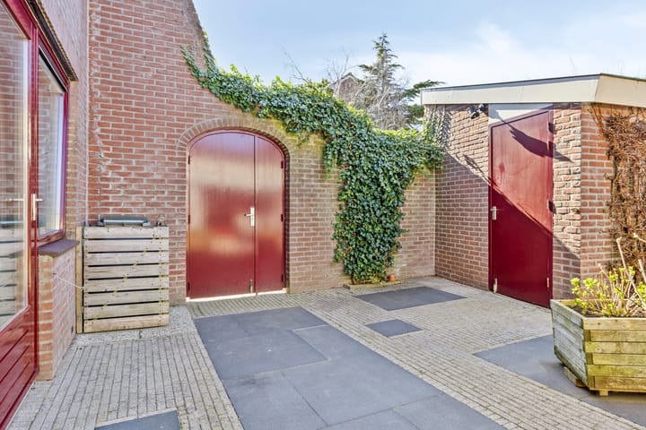 Foto 32 van Rosa Spierstraat 44