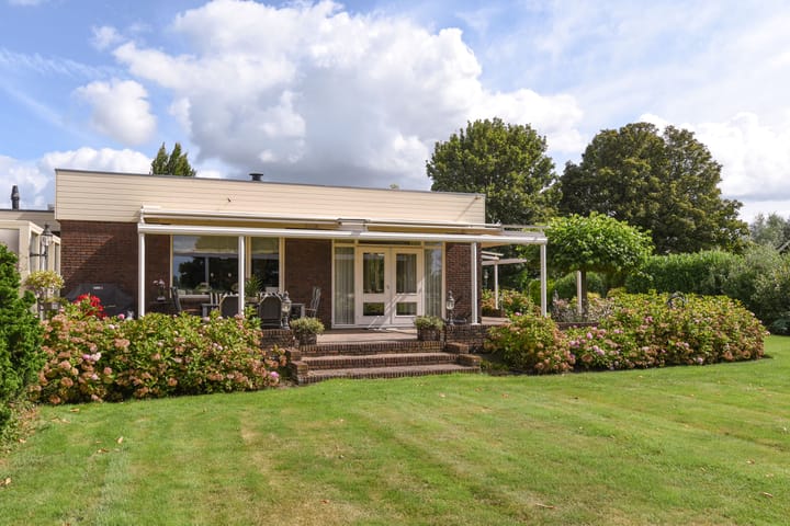 Foto 26 van Oosterlandweg 27