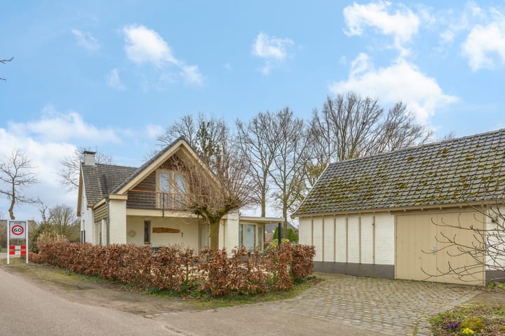 Foto 2 van Woudseweg 28