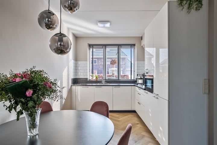 Foto 3 van Franklinhage 6