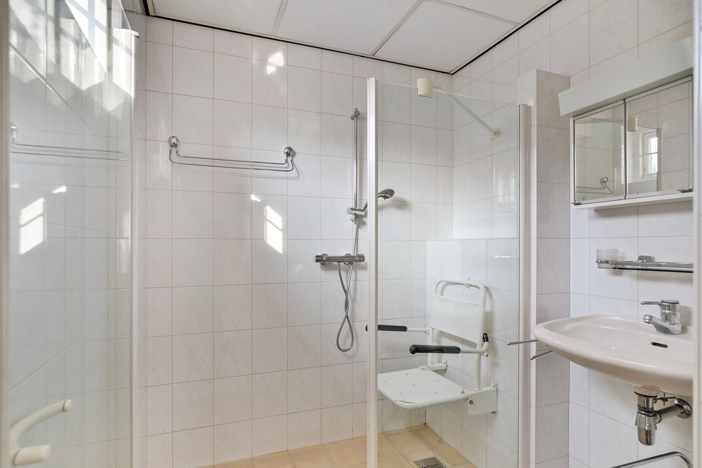 Photo 14 of Verkeersweg 14