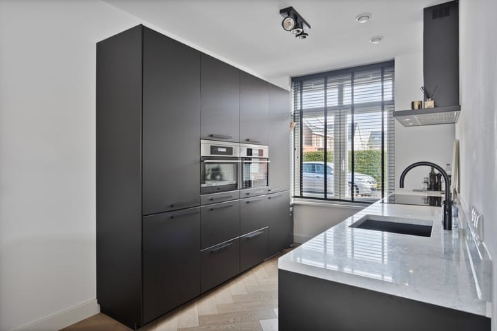 Photo 9 of Schaverij 9