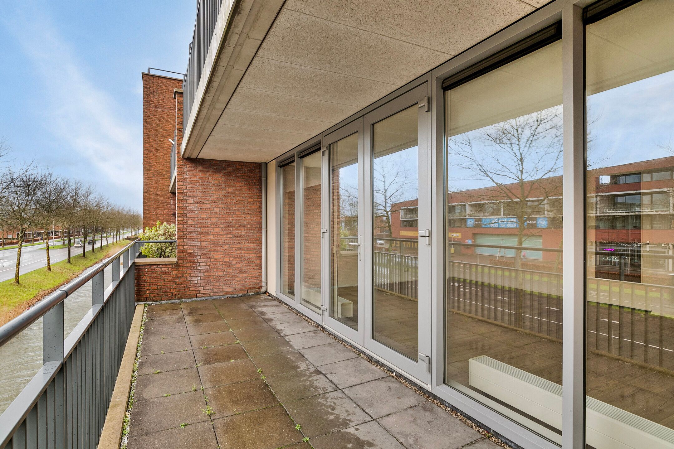 Foto 15 van Zalm 182