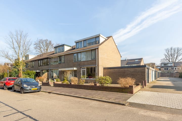 Photo 2 of Johannes Poststraat 11