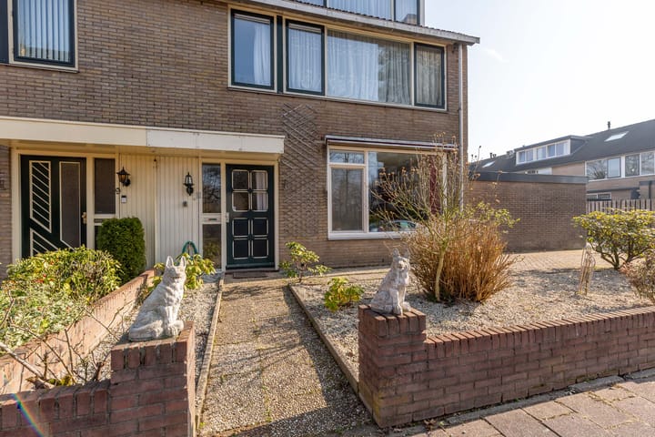 Photo 6 of Johannes Poststraat 11
