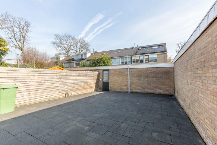 Photo 18 of Johannes Poststraat 11