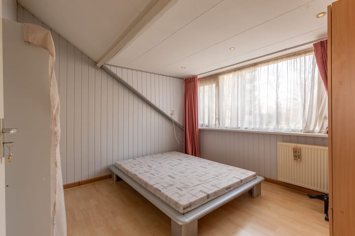 Photo 29 of Johannes Poststraat 11