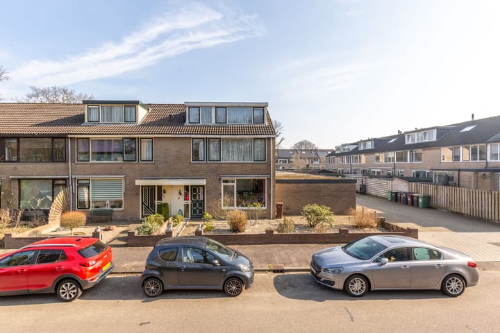 Photo 34 of Johannes Poststraat 11