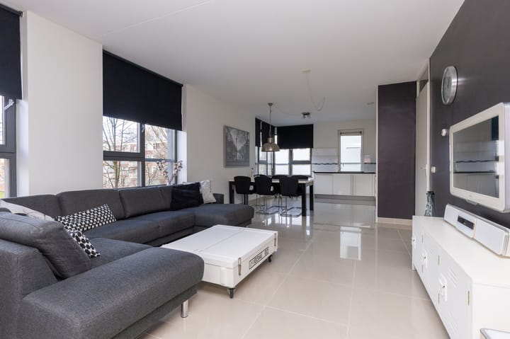 Foto 2 van Derkinderenstraat 140