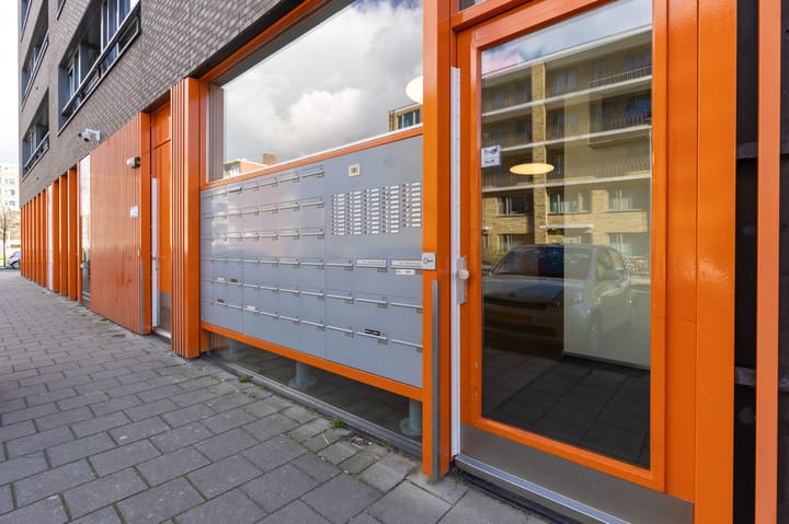 Foto 4 van Derkinderenstraat 140