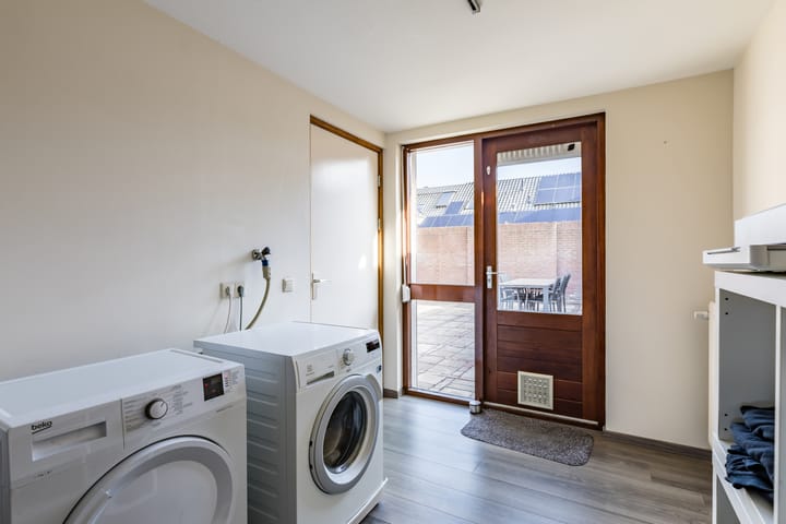 Photo 24 of Arthur van Schendellaan 2