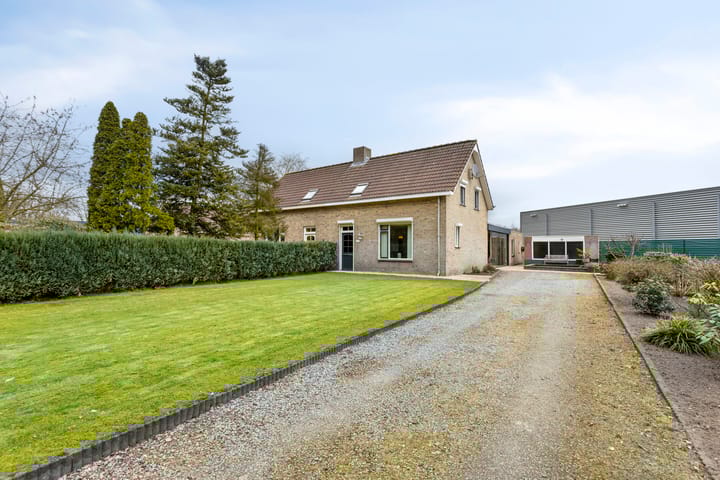 Foto 35 van Molenheiderweg 18