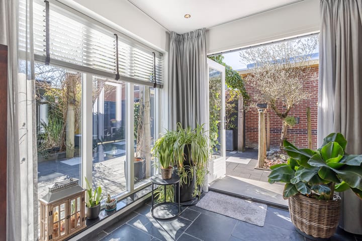 Foto 8 van Willem Droststraat 10