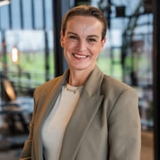 Ester Boudewijn-Pruim - NVM Real Estate Agent