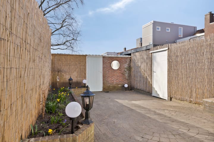 Foto 18 van Lindeplein 5